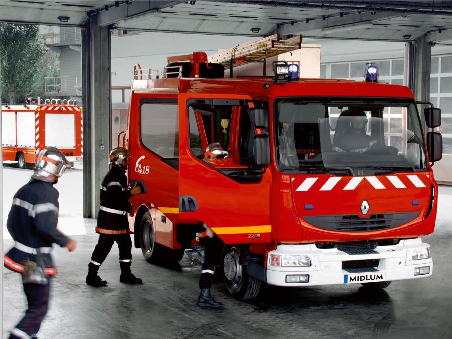  Renault Midlum Crew Cab 4x2 Firetruck 2006 года  (фото 2 из 6)